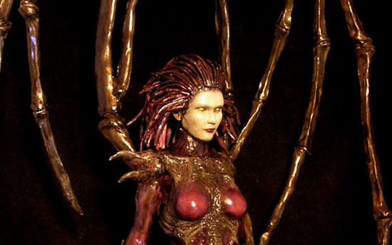國外雕刻家手下的蟲族女王沙拉·凱瑞根