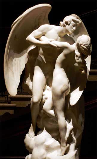 《神的兒子與人類的女兒》，由美國雕塑家丹尼爾-契斯特創作於1923年。